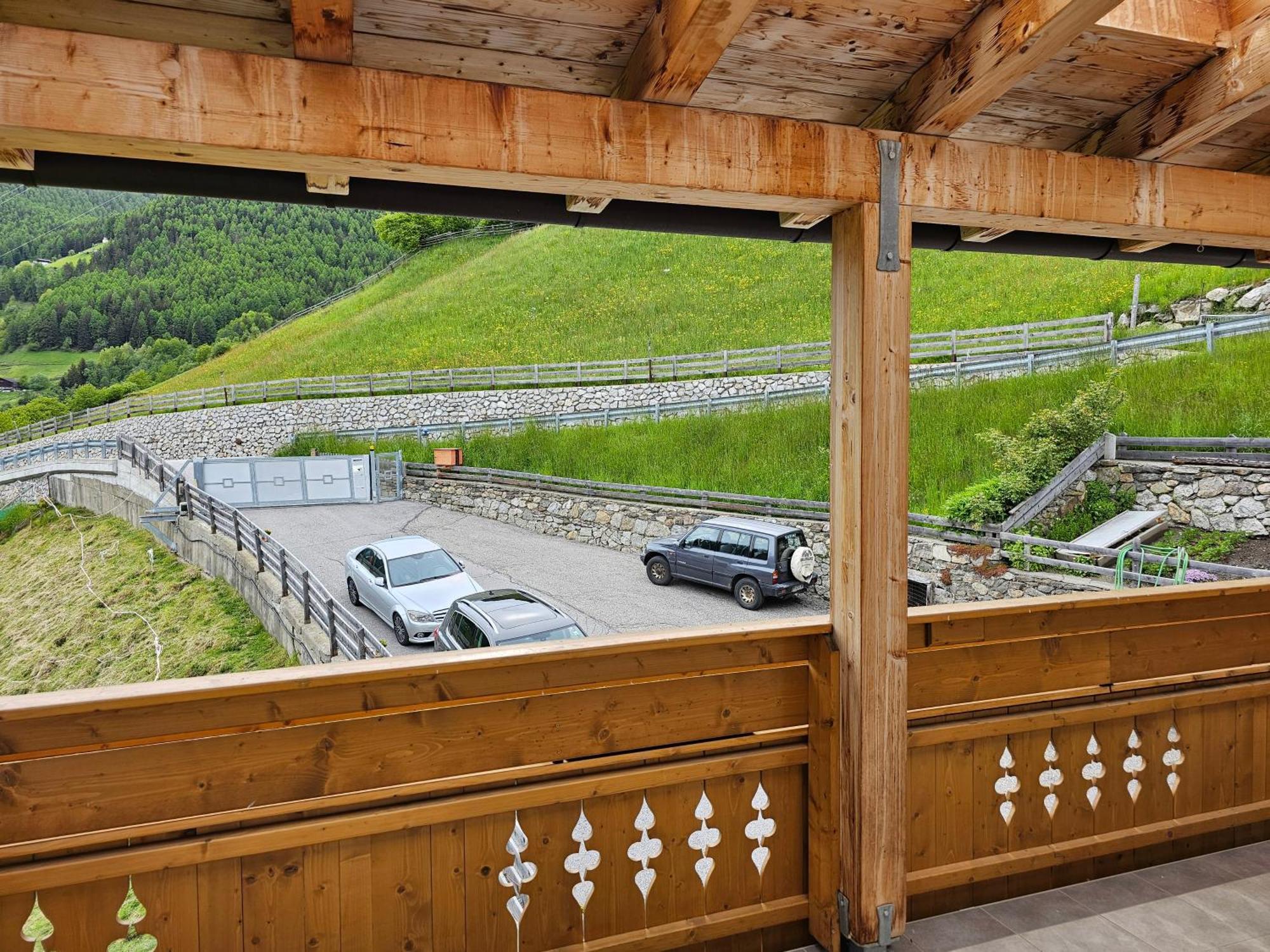 Alpenblick Lodge Tscholl Martello Exterior foto